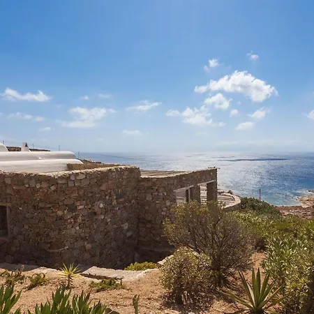 Elegant Seaside Villa, Great Views, Infinity Pool, Lia, Mykonos