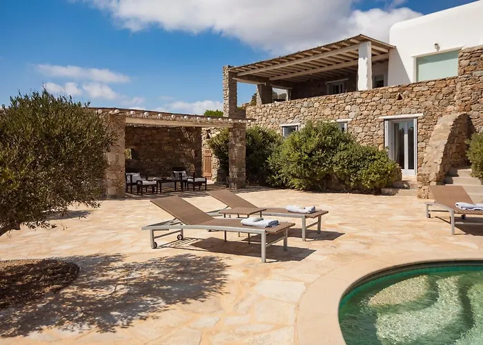 Elegant Seaside Villa, Great Views, Infinity Pool, Lia, Mykonos 别墅