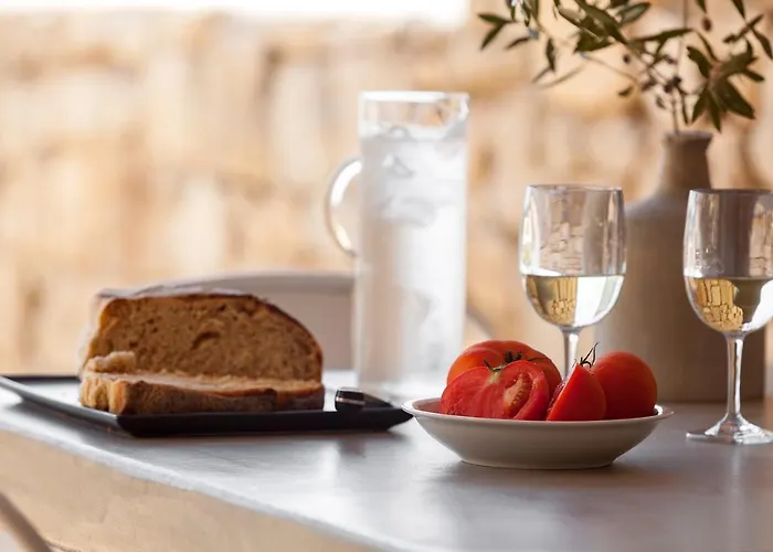 Elegant Seaside Villa, Great Views, Infinity Pool, Lia, Mykonos 卡拉法蒂斯