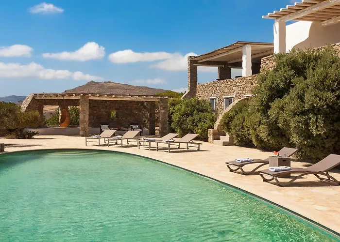 Elegant Seaside Villa, Great Views, Infinity Pool, Lia, Mykonos 卡拉法蒂斯