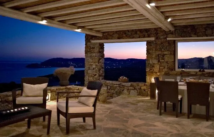Elegant Seaside Villa, Great Views, Infinity Pool, Lia, Mykonos
