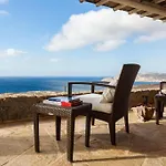 Elegant Seaside Villa, Great Views, Infinity Pool, Lia, Mykonos וילה