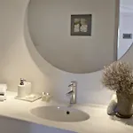 Elegant Seaside Villa, Great Views, Infinity Pool, Lia, Mykonos קלפטיס