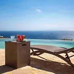 וילה Elegant Seaside Villa, Great Views, Infinity Pool, Lia, Mykonos קלפטיס
