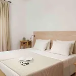וילה Elegant Seaside Villa, Great Views, Infinity Pool, Lia, Mykonos *