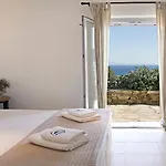 וילה Elegant Seaside Villa, Great Views, Infinity Pool, Lia, Mykonos קלפטיס