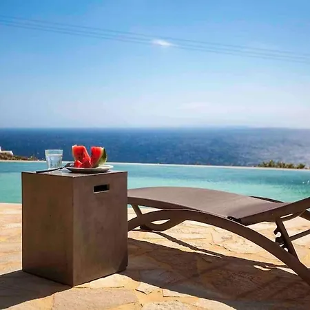 וילה Elegant Seaside Villa, Great Views, Infinity Pool, Lia, Mykonos קלפטיס