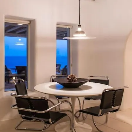 Elegant Seaside Villa, Great Views, Infinity Pool, Lia, Mykonos Mykonos Town