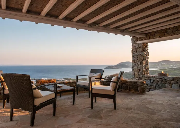 Elegant Seaside Villa, Great Views, Infinity Pool, Lia, Mykonos Villa Kalafatis