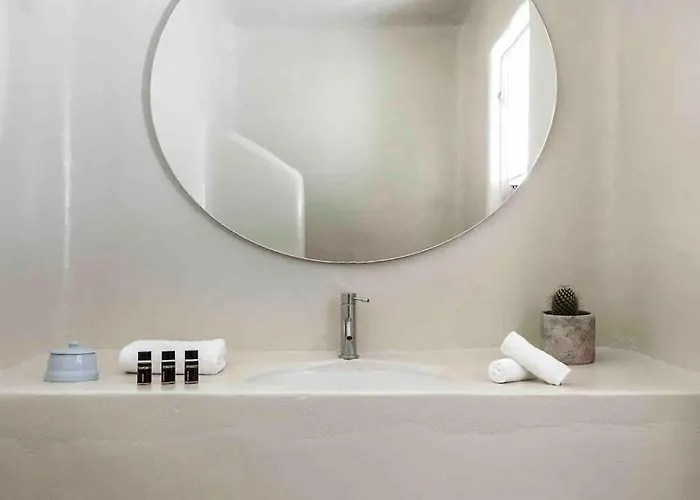 Elegant Seaside Villa, Great Views, Infinity Pool, Lia, Mykonos Villa *