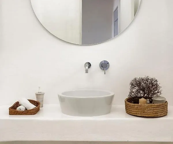 Vila Elegant Seaside Villa, Great Views, Infinity Pool, Lia, Mykonos